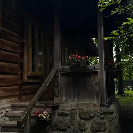Leo's Grandma's House - 100m From Jump شقة *